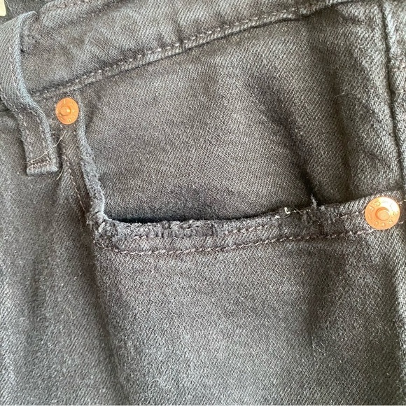 Levi's Wedgie Fit Button Fly Black Distressed Premium Jeans Size 28 - Picture 5 of 16
